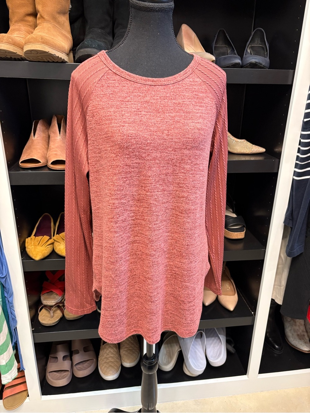 🆕🎉NWT Women's Scoop Neck Rib-Sleeve Sweater - Dusty Rose - Picture 2 of 10